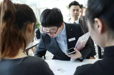 你为何会找女性销售顾问买车?